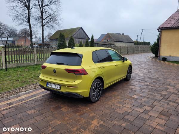 Volkswagen Golf VIII 1.5 TSI EVO Life - 3