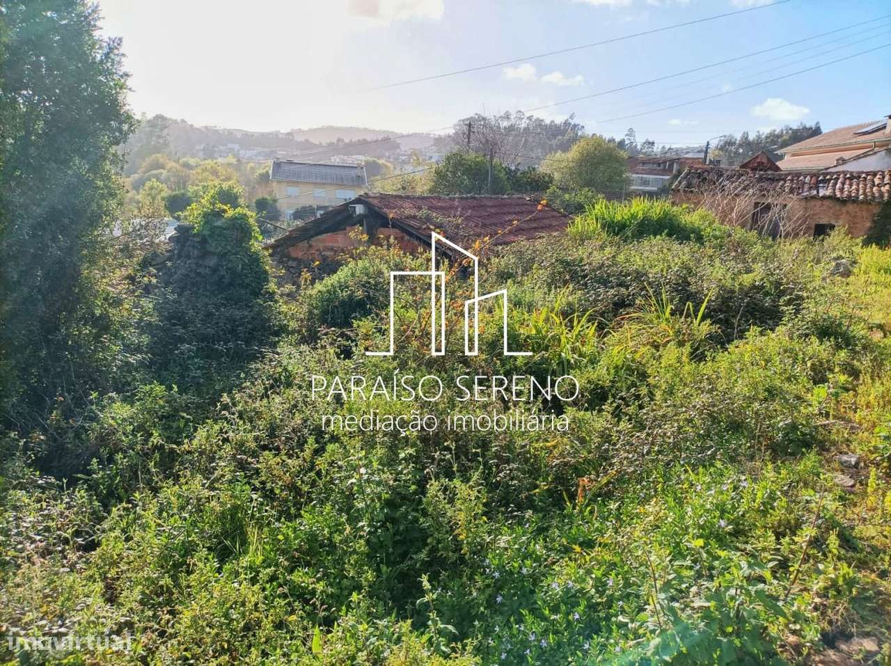 Moradia p/ restauro em Ossela-5