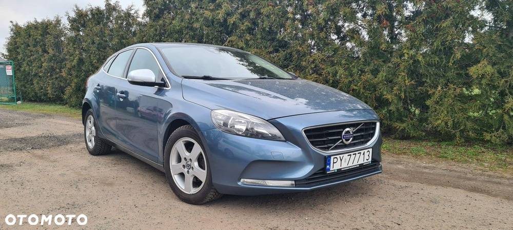 Volvo V40 - 18