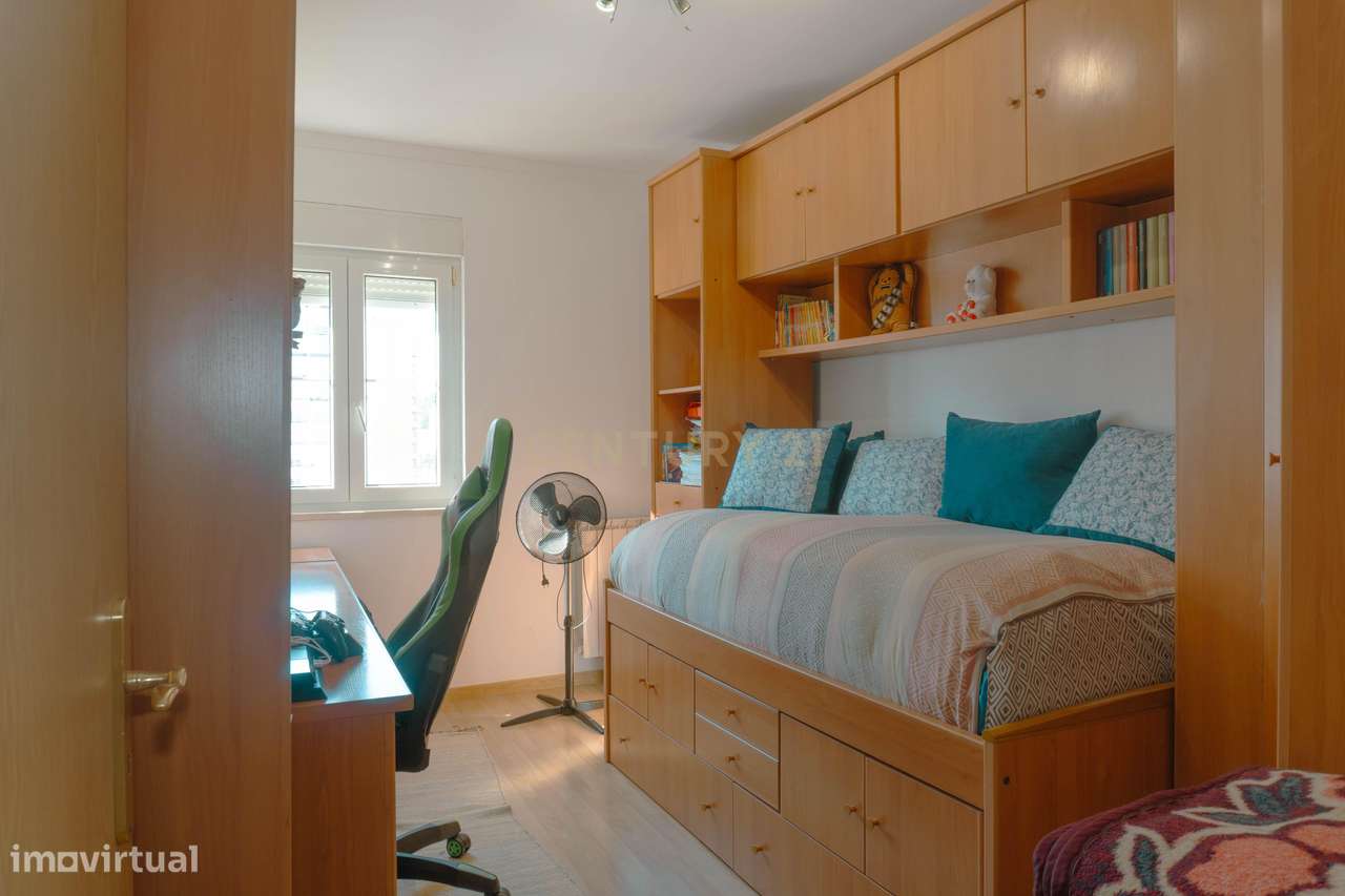 Apartamento T3 duplex em Carregado -Alenquer, União das Freguesias de-15