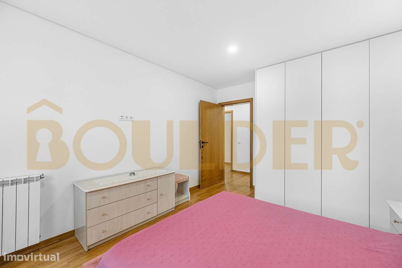 Moradia T4 de Arquitetura Moderna-12