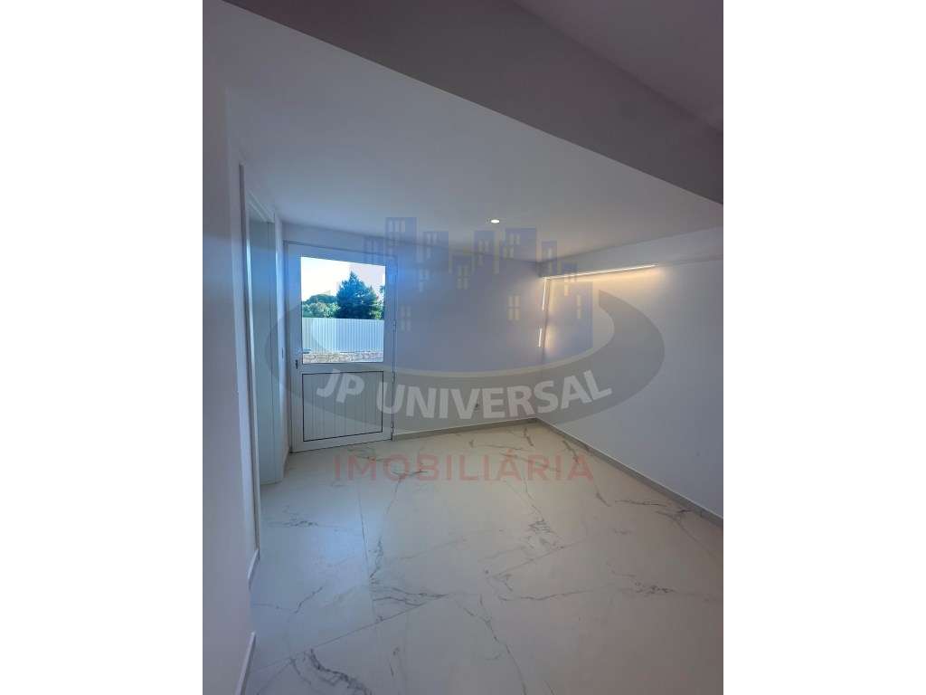 Vende se Apartamento T2 Albufeira-19