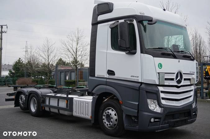 Mercedes-Benz Actros 2543 BDF 6×2 Standard - 2