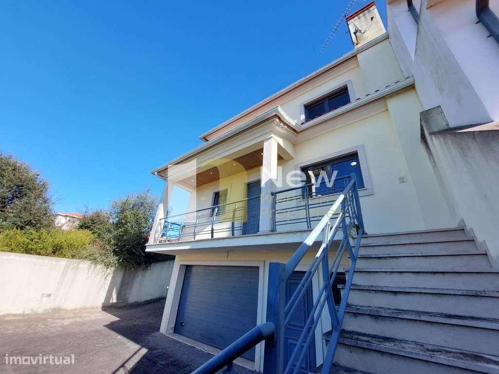 Moradia T4 em Casal dos Matos - Leiria.-47