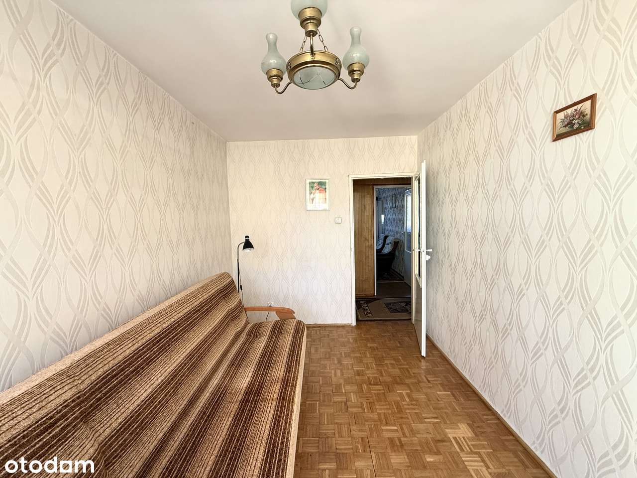 Do sprzedania 2 pokojowe mieszkanie w Dzierżoniowie, osiedle Błękitne-4