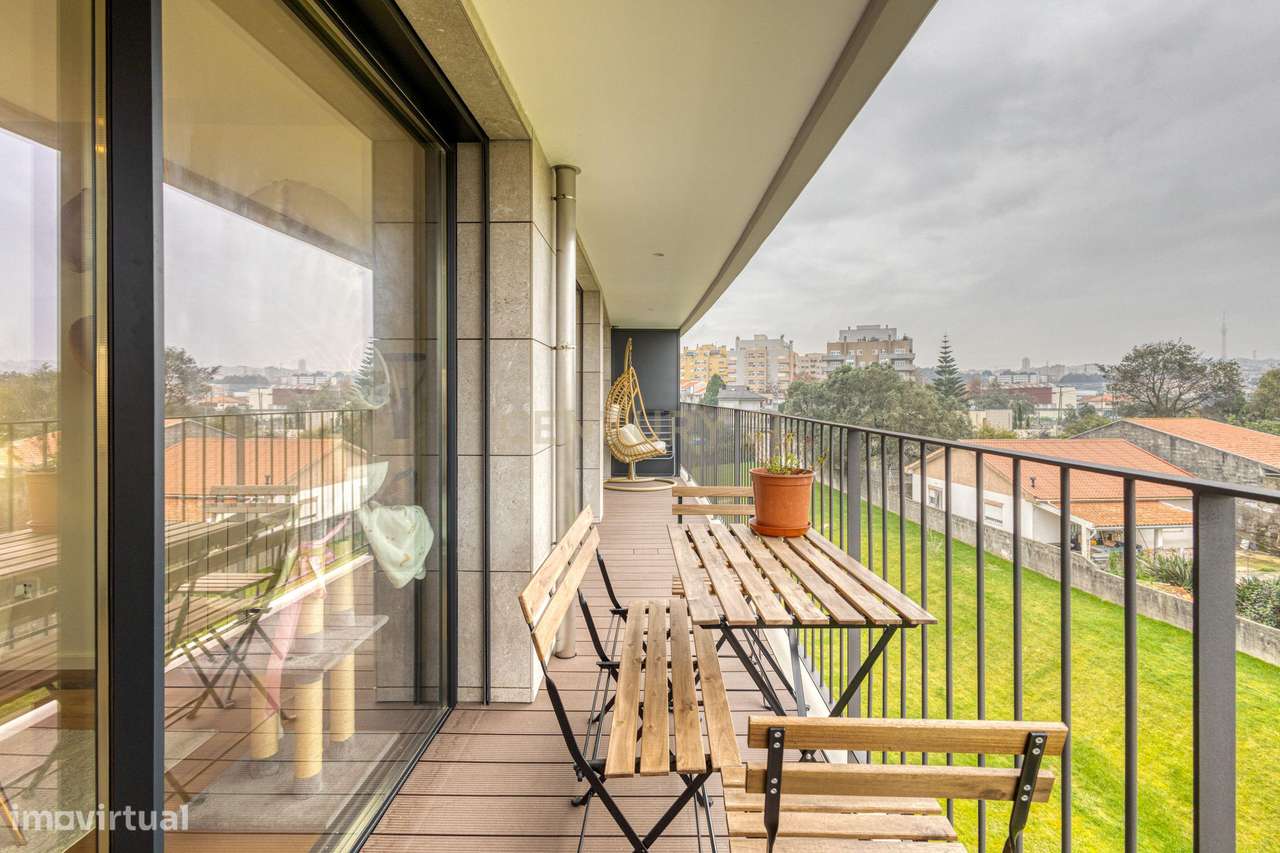 T2 Semi-Novo com varanda na Madalena - Grande imagem: 4/25