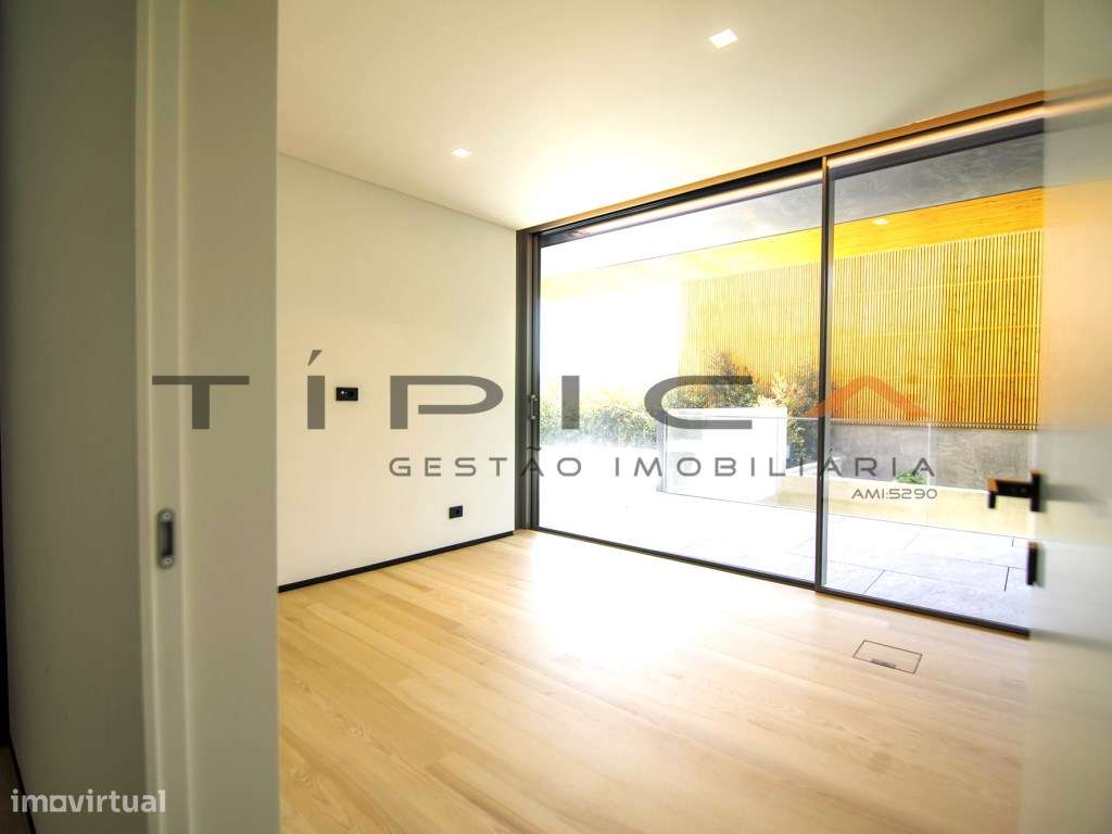 Moradia LUXO Condomínio Privado-49