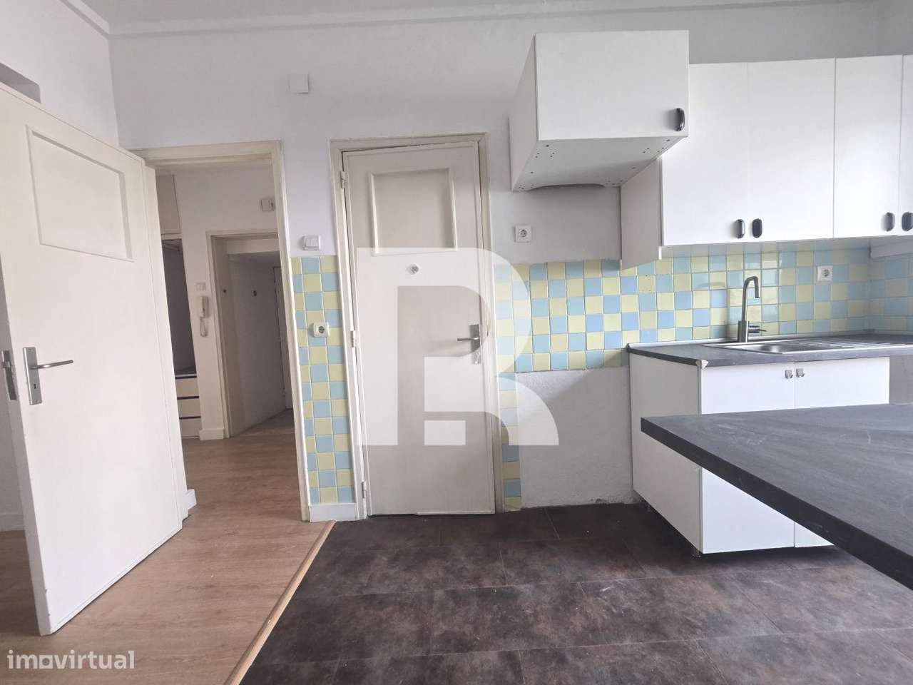Apartamento T1  mais  1 de 2 pisos na Amadora - Grande imagem: 3/22