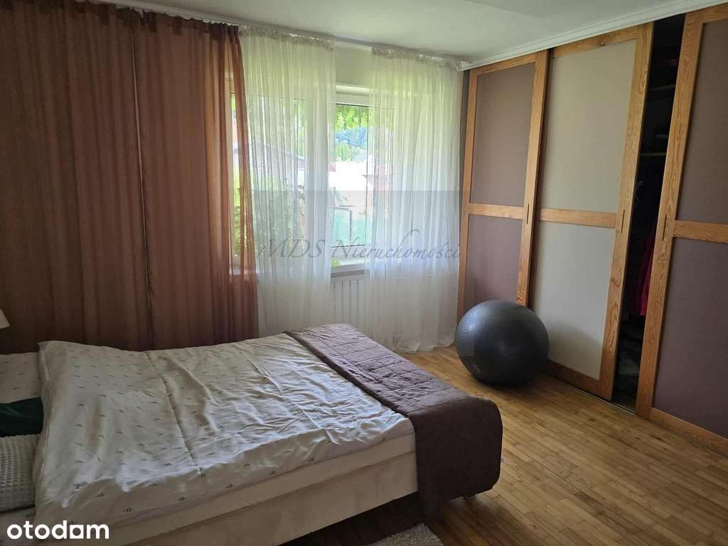 dom z dużą działką-14