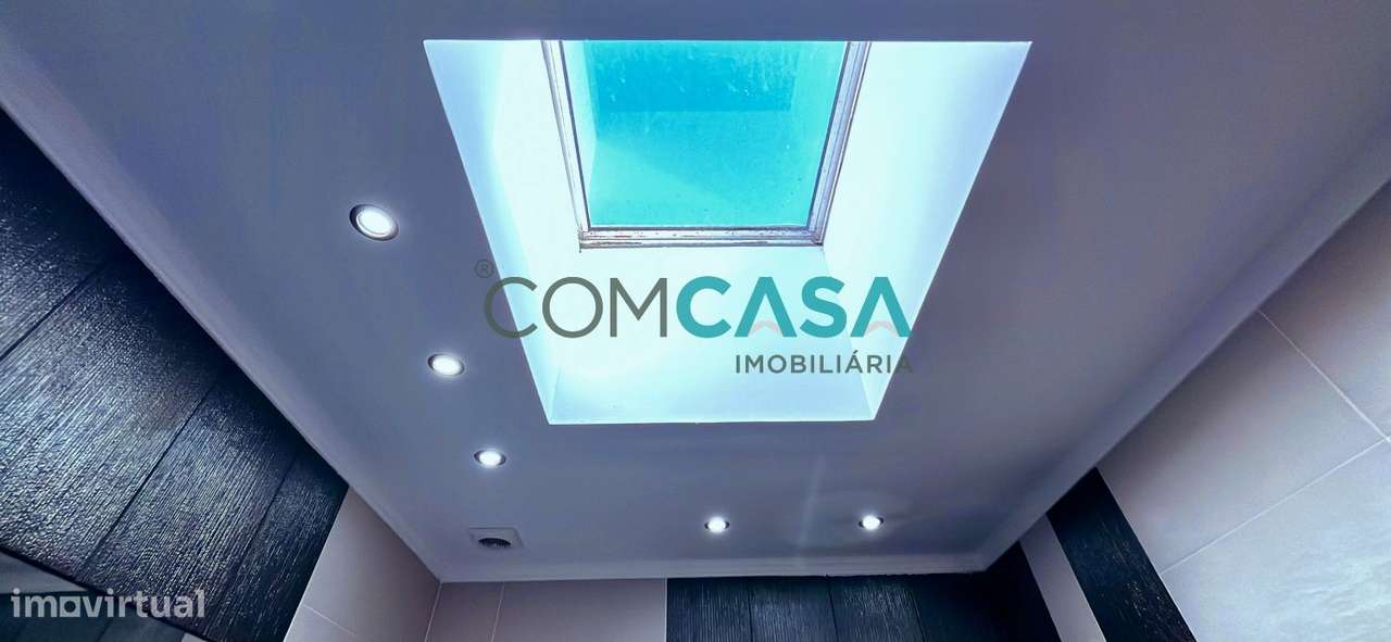 Moradia V4 | piscina descoberta | proximo da praia | Lavra Matosinhos-35