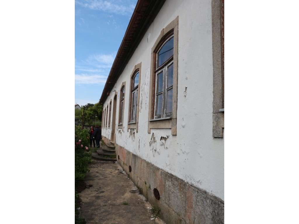 Moradia isolada inserida em terreno de 727m2 - Venda da Esperança, ...-12