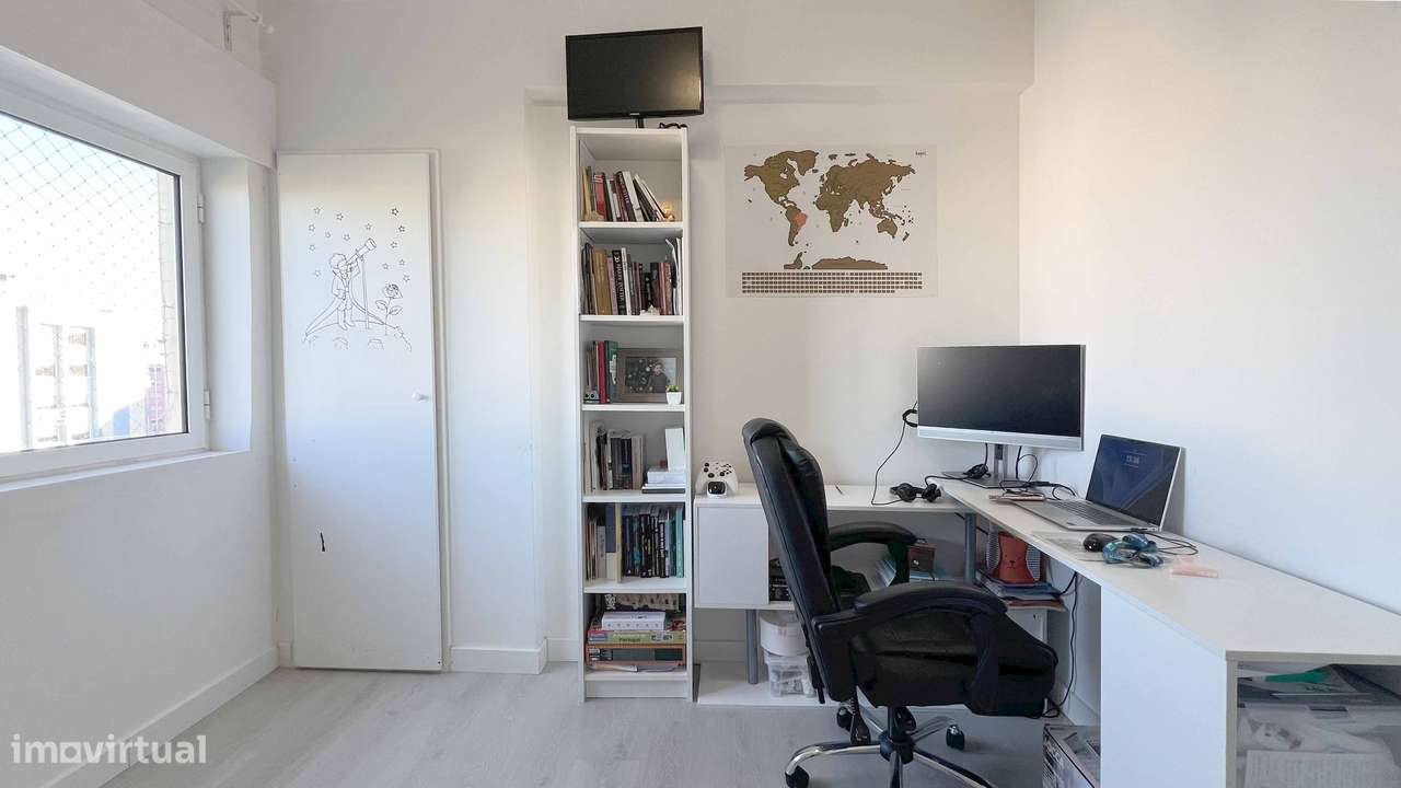 Apartamento T3 localizado em São Marcos, Lisboa-9