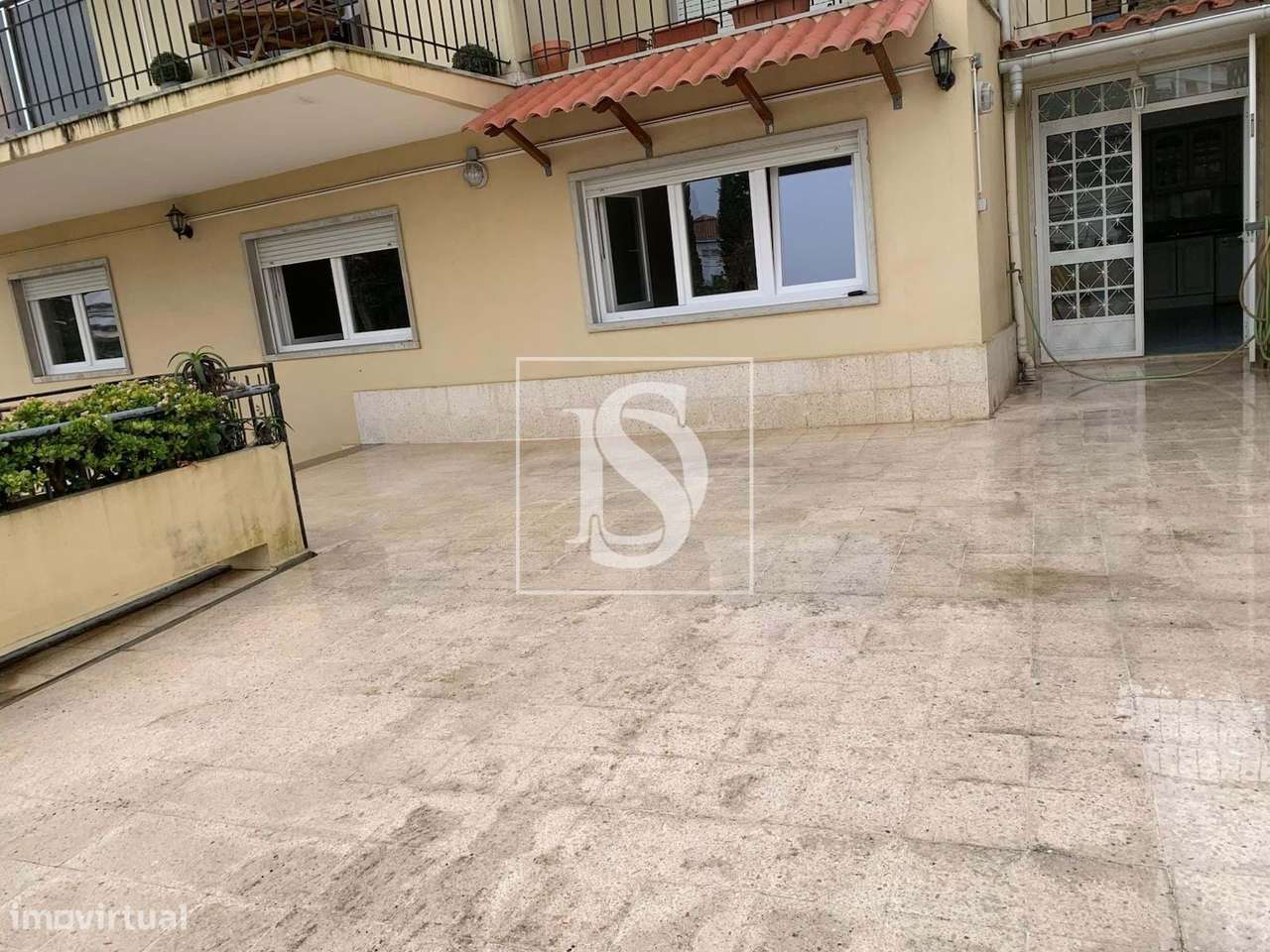 T2 com garagem em Caxias - Grande imagem: 2/3