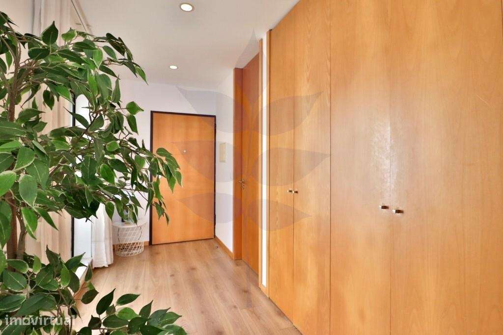 Apartamento T0 com terraço – mobilado e equipado | Braga-15