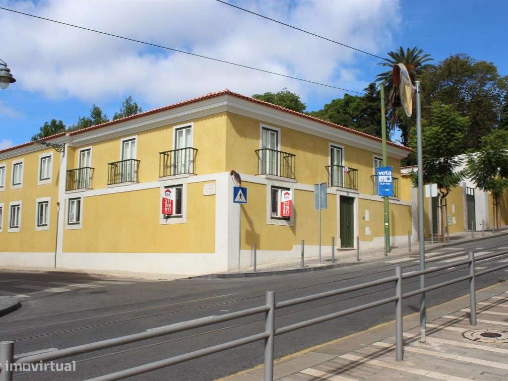 Loja, Lisboa, Largo da Paz - Grande imagem: 2/7