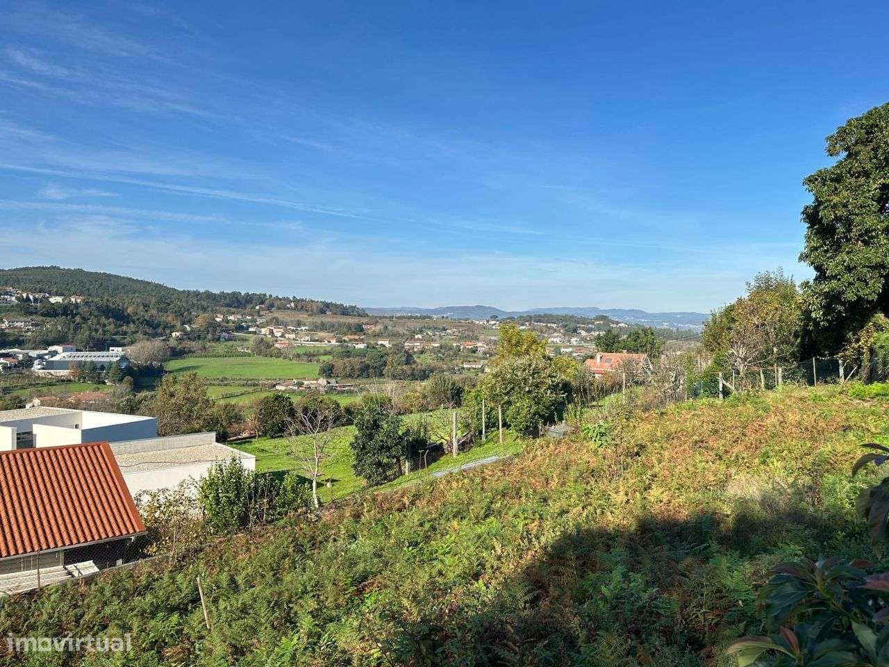 Terreno com projeto aprovado para moradia - Grande imagem: 1/8