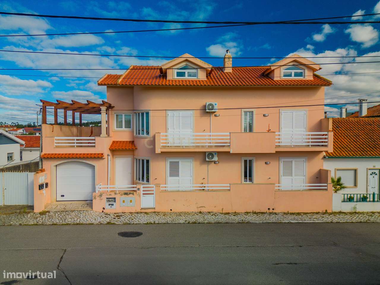 Prédio com 2 utilizações independentes | Valado dos Fades | Nazaré - Grande imagem: 3/16