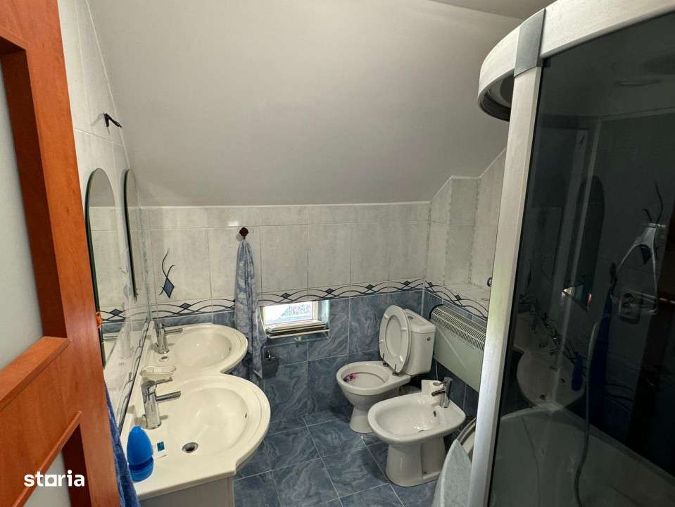 Casa in Sacele pozitionata intr-o zona linistita-11