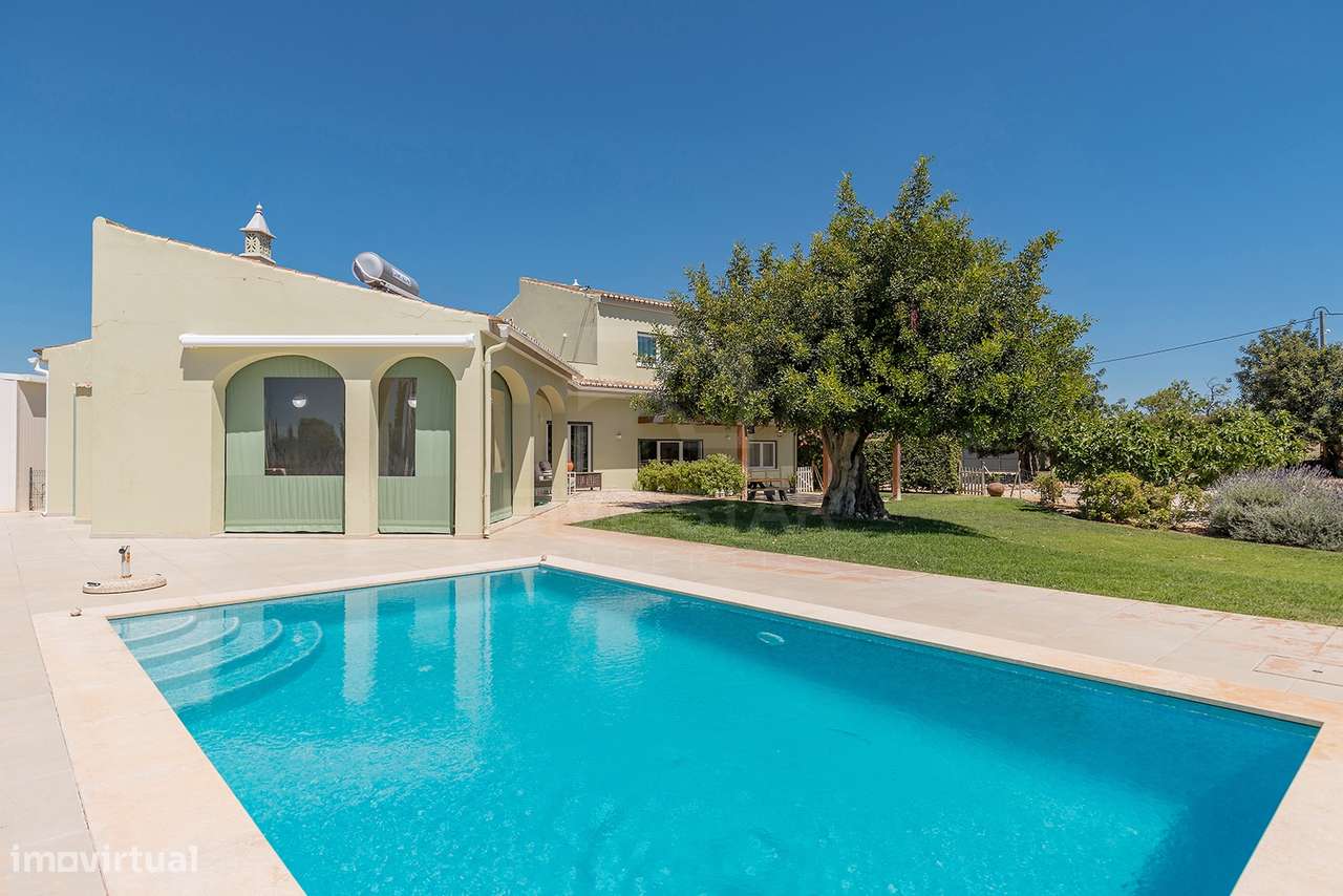 Moradia T4 na Guia -  Charme Algarvio com Total Privacidade - Piscina-50