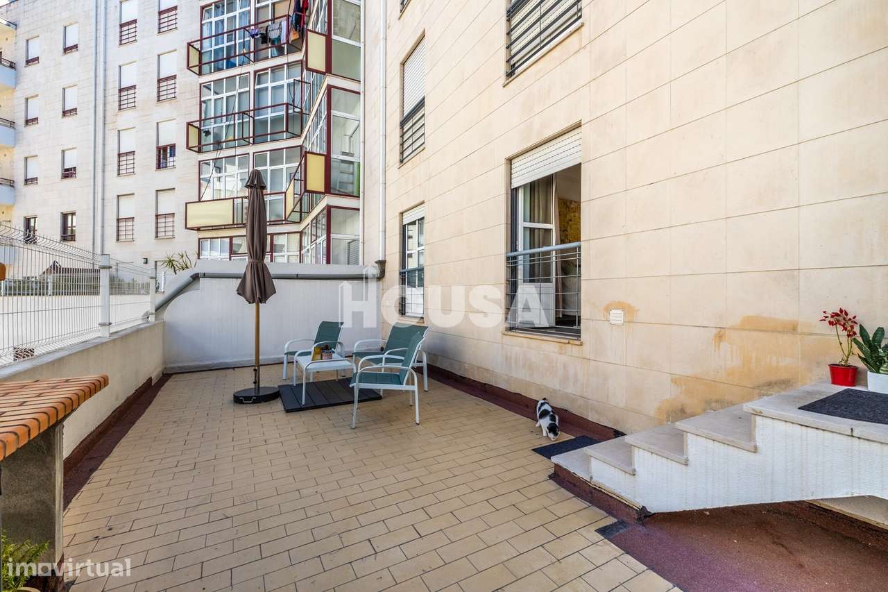 Apartamento T3 com Sótão, Garagem e Terraço – Nova Leiria-28