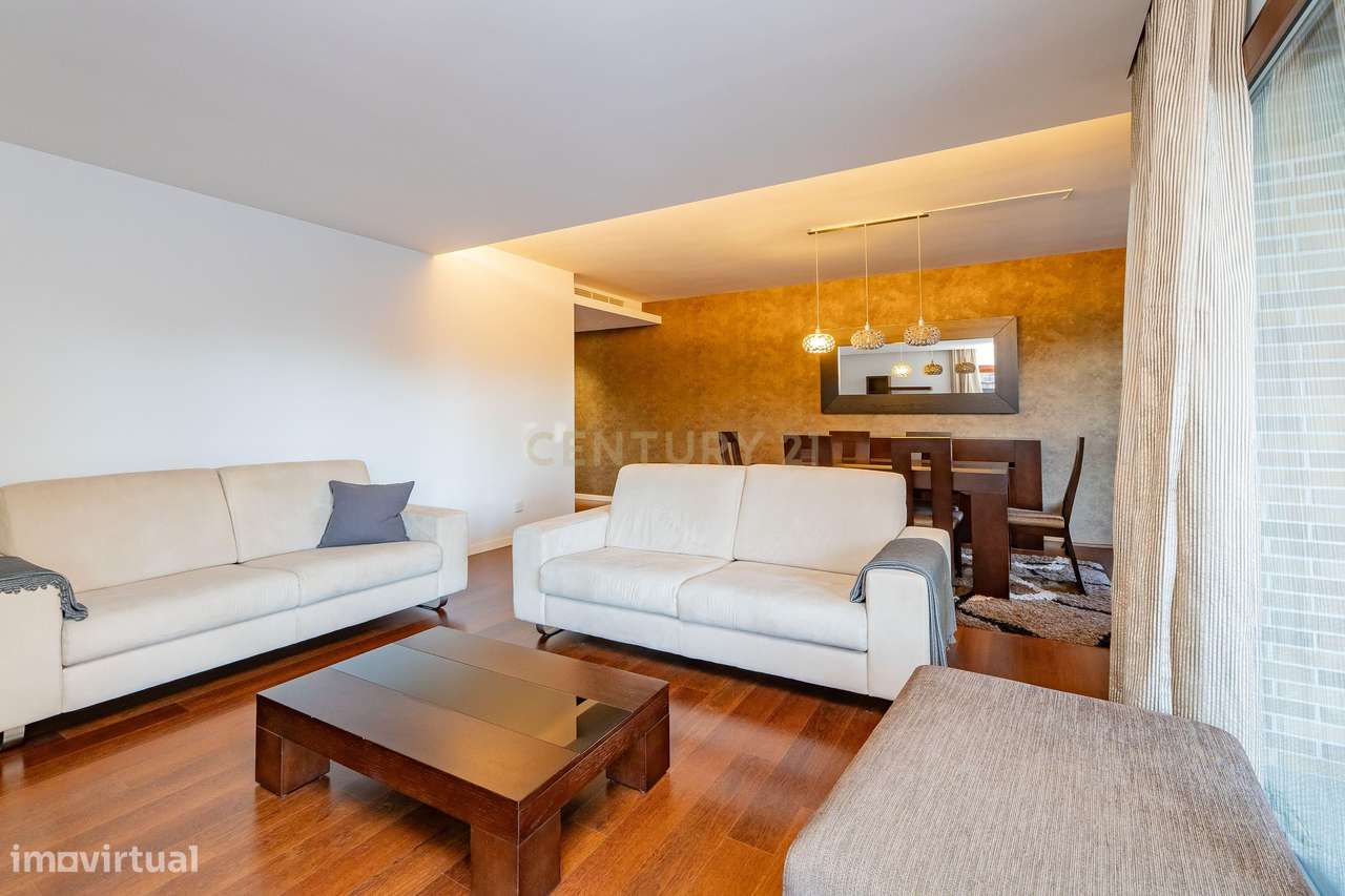 Arrendamento T3 Urbanização Jardins  Cristo Rei - Grande imagem: 5/26