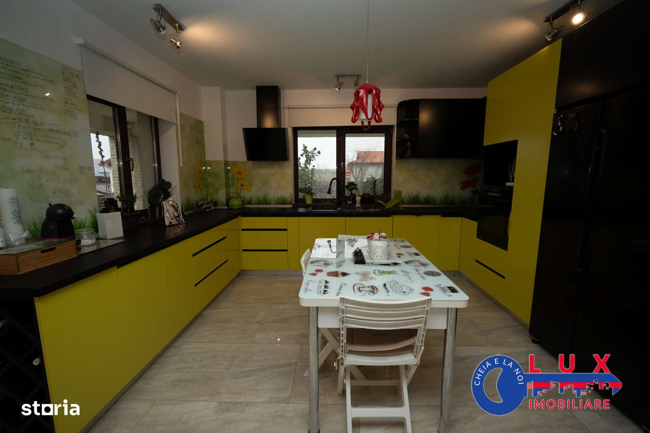 ID 6737 EXCLUSIVITATE - DE VÂNZARE - Vilă P+E+M-5