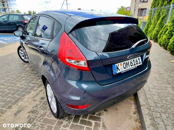 Ford Fiesta - 6