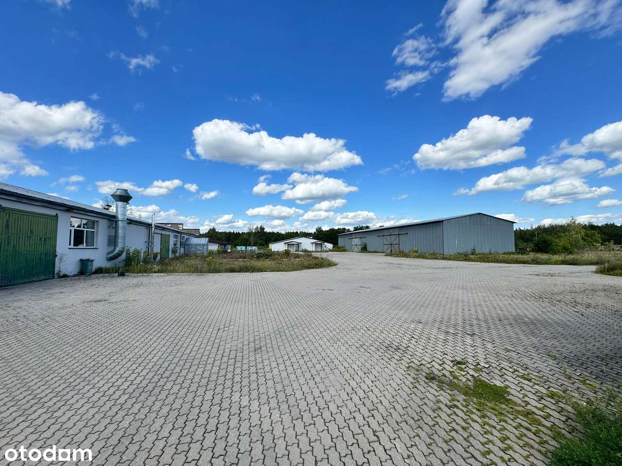Hale produkcyjne magazynowe zespół budynków 3800 m2 działka 5 Ha-1