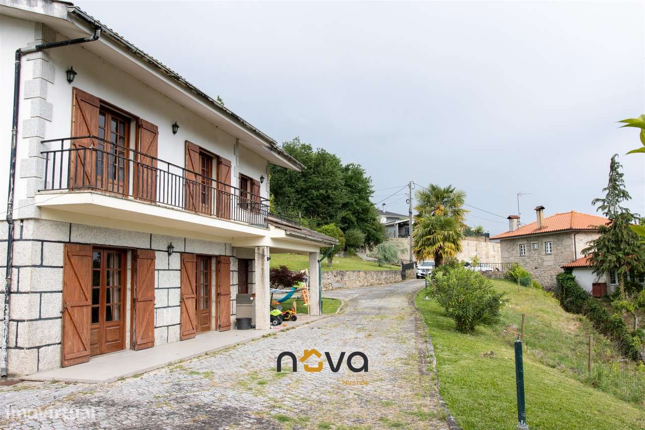 Moradia Independente T4 com Vista Panorâmica – Arcos de Valdevez-29