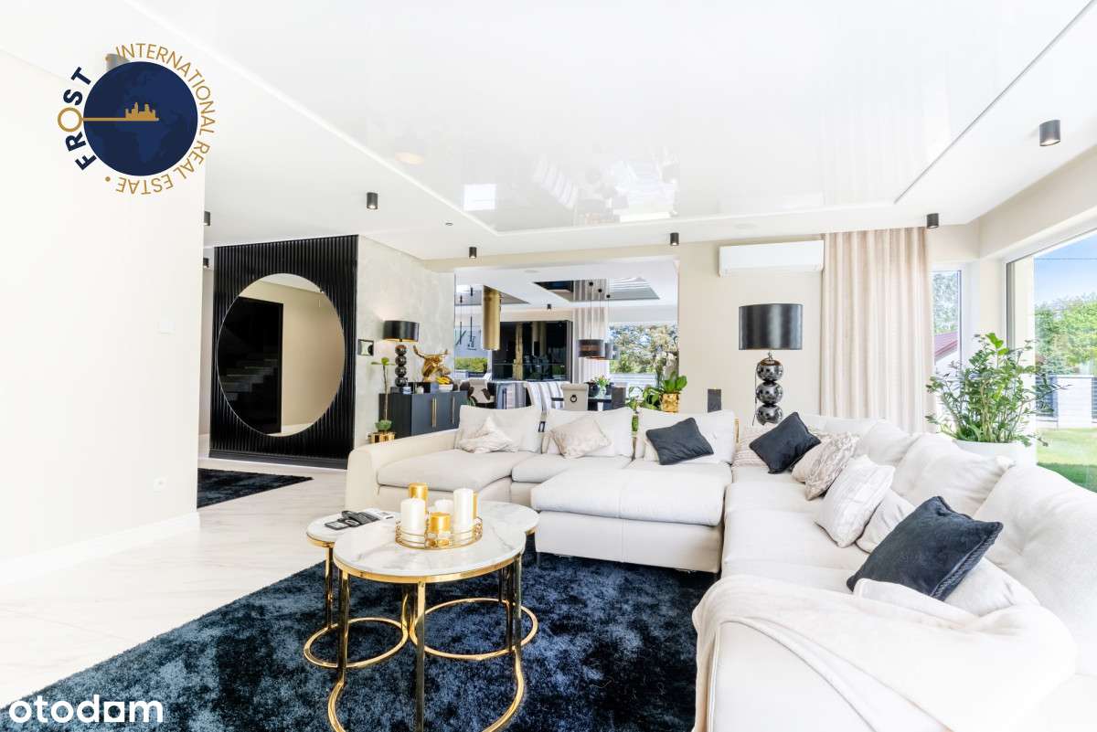 Luksusowa nowoczesna willa  z wewnętrznym basenem-1