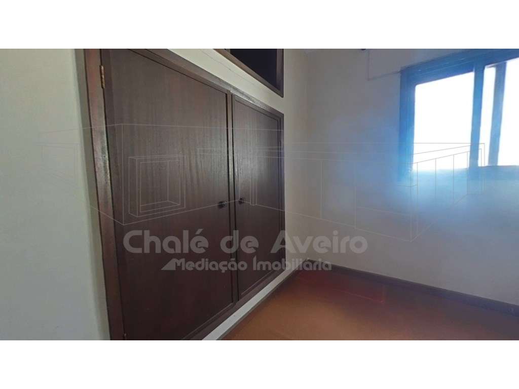 Quinta com 5.000 m2 e casa habitação T5 em Águeda-9