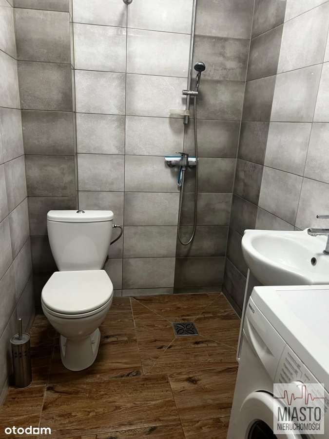 Kawalerka po remoncie - atrakcyjna lokalizacja.-6