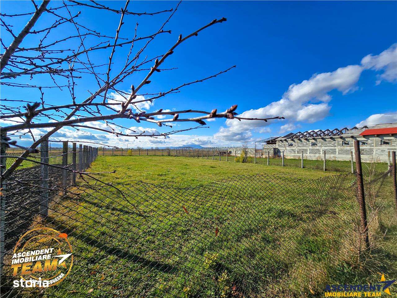 Tur 3D! Casa autentica cu sura,1.800mp teren, in statiunea balneara Va - Imagine principală: 5/20