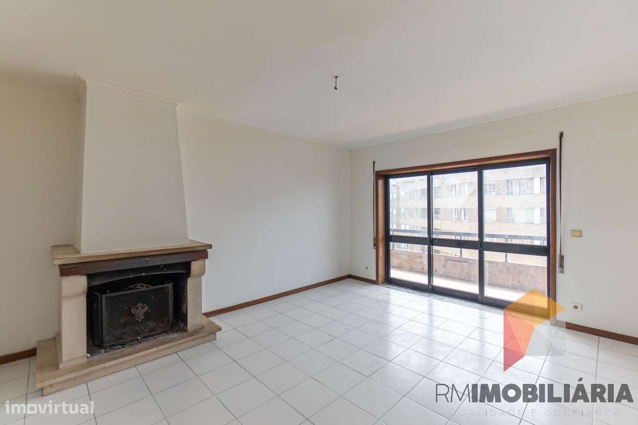 Apartamento T3 no centro de Matosinhos-3