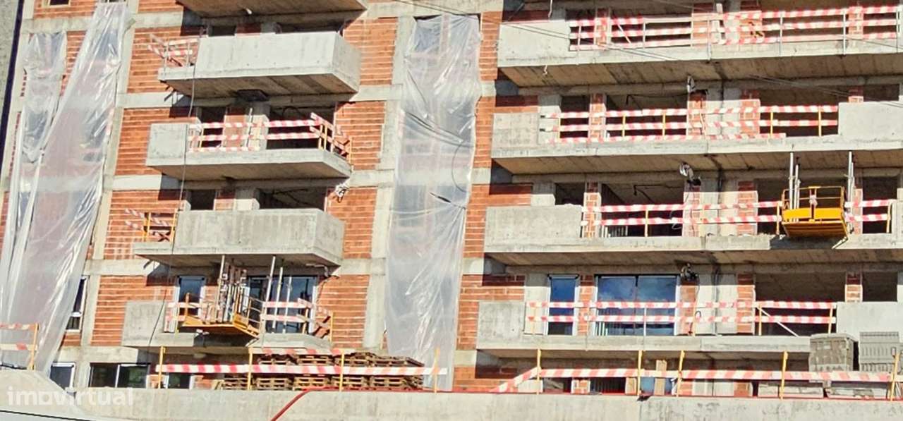 Comprar Excepcional Apartamento T3 Rio Tinto-7