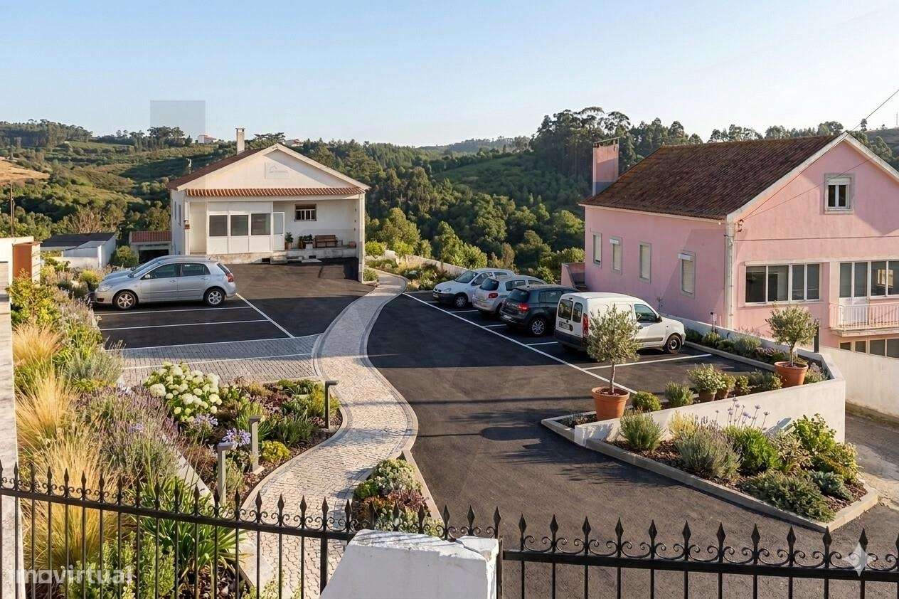 Armazém / Espaço Industrial com 477m2 em Lote de 2.147m2  MAFRA - Grande imagem: 2/28