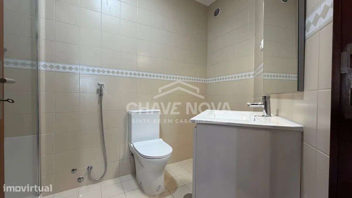 Apartamento T2 em Mafamude | Junto à Nova Linha do Metro Rubi-27