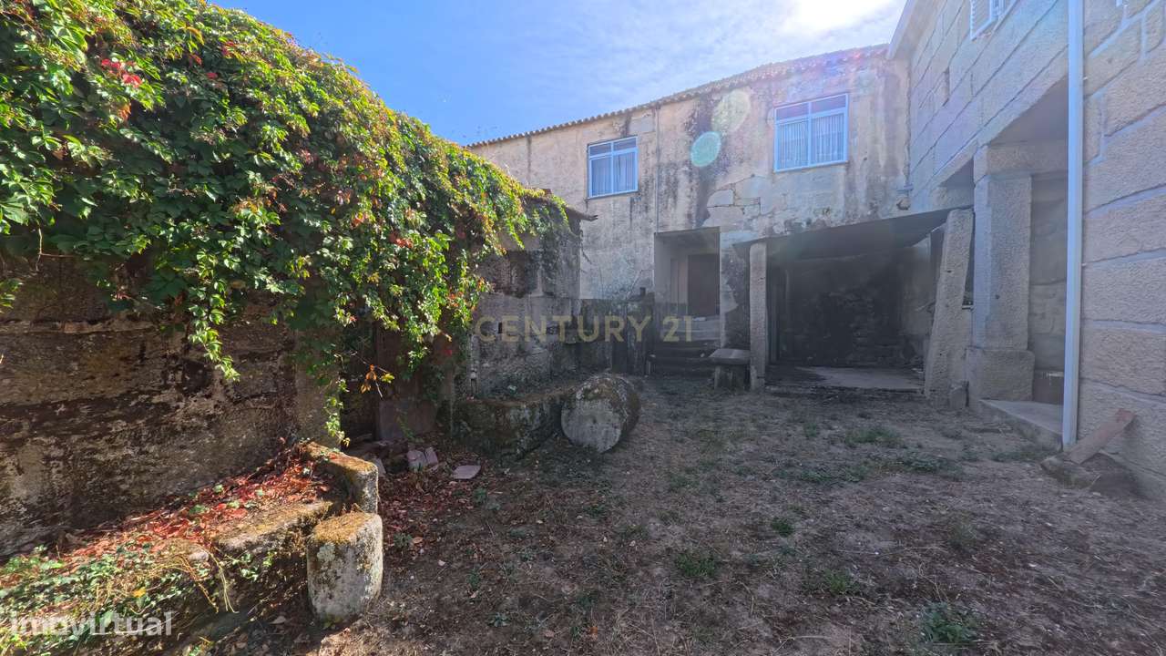 Casa T6 em Penalva do Castelo com Vista Panorâmica - Grande imagem: 4/32