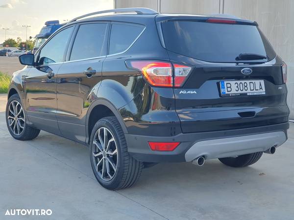 Ford Kuga 2.0 TDCi 4WD Powershift Titanium - 4