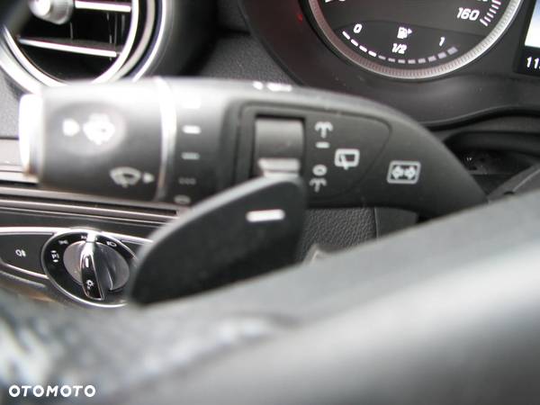 Mercedes-Benz GLC 300 4Matic 9G-TRONIC - 17