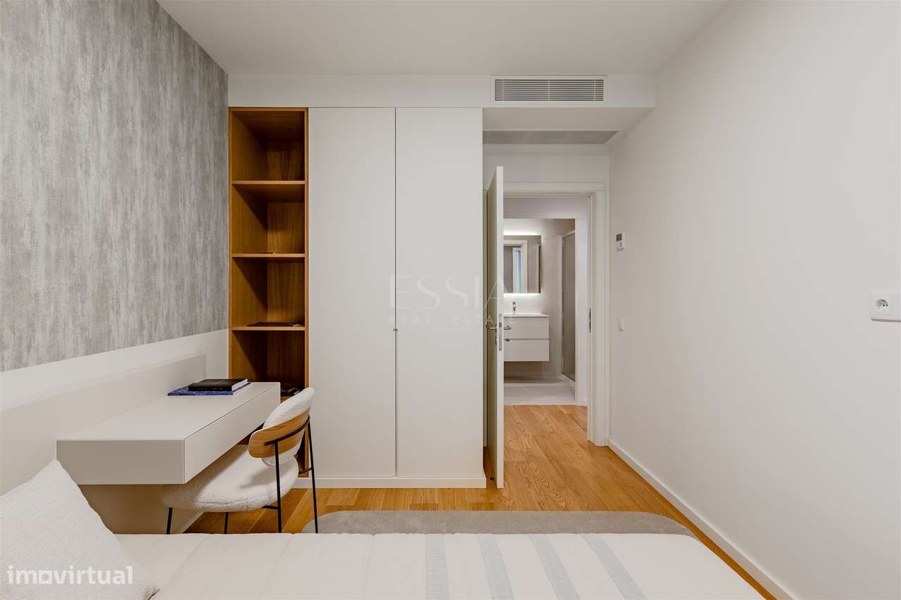 T2 Varanda 12m2 Vistas Rio | T2 c Garagem Jardins Arrábida | T2 Gaia-24