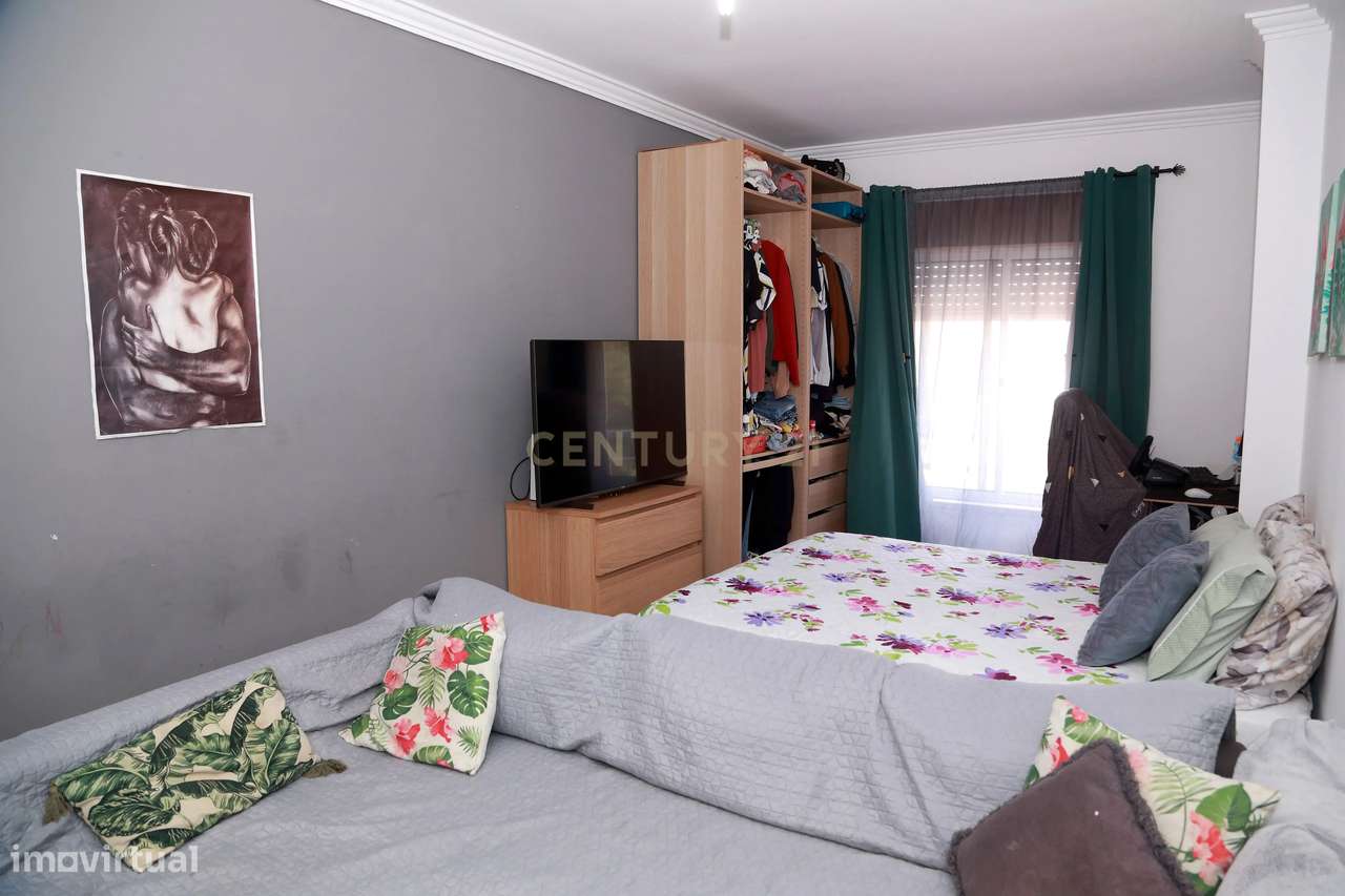 Apartamento T2, 1º andar na Qta. Courela, Paio Pires - Seixal-8