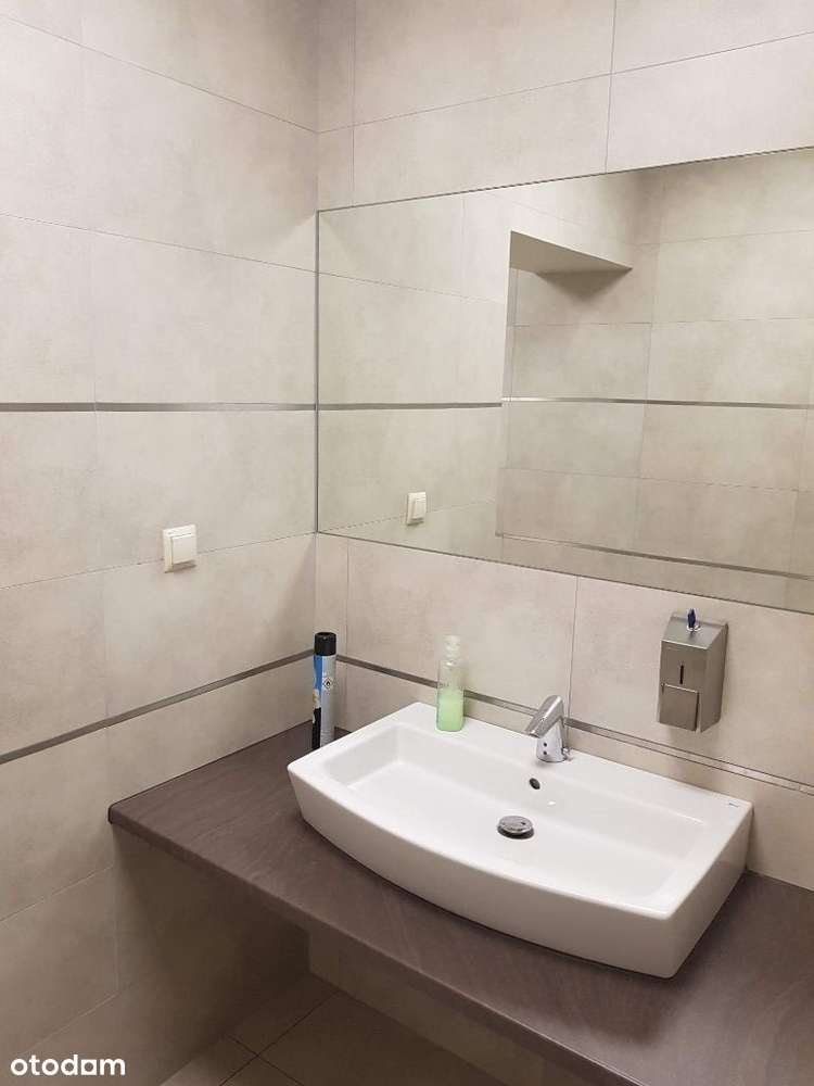 Sprzedam Biurowiec - Kielce ul. Witosa 76-11