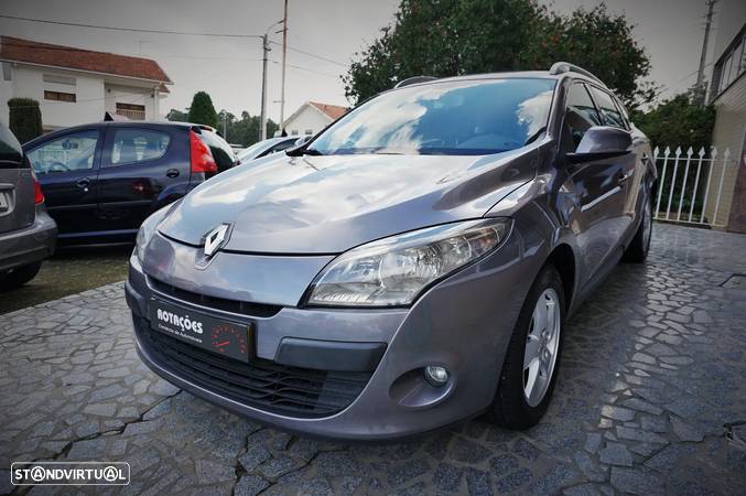 Renault Mégane Sport Tourer dCi 110 FAP Dynamique - 1