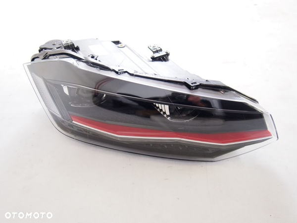 Volkswagen Polo GTI Reflektor prawy lampa prawa VW Fullled 17r - 1