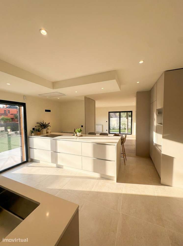 A estrear Villa T4 em Birre, Cascais - Grande imagem: 2/51