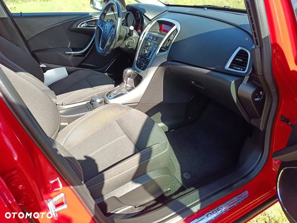 Opel Astra IV 1.6 T Cosmo - 6