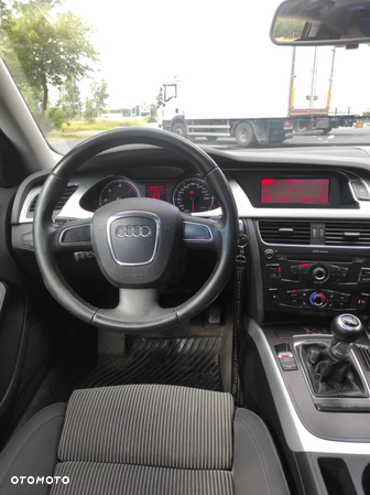 Audi A4 2.0 TDI - 6