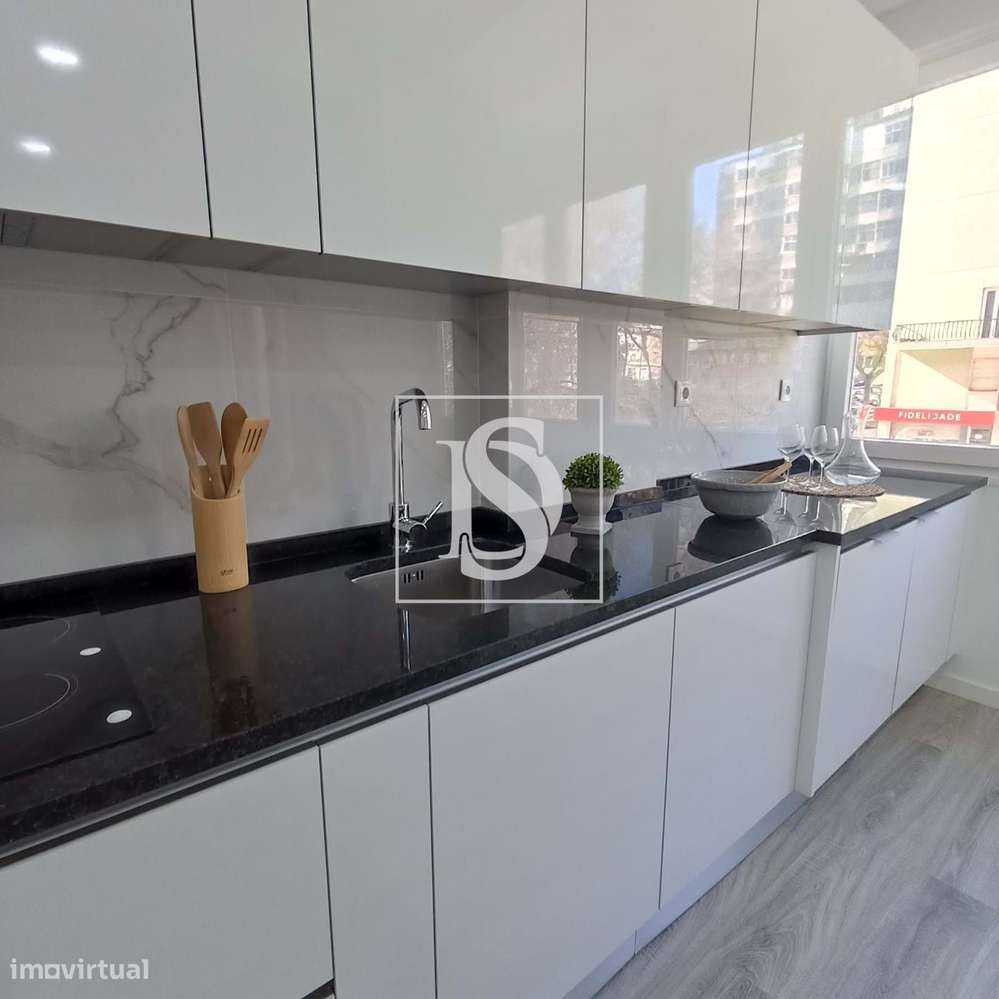 Excelente T3 renovado em Benfica - Grande imagem: 5/13