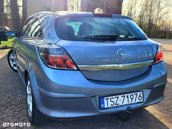 Opel Astra III GTC 1.6 Sport - 14